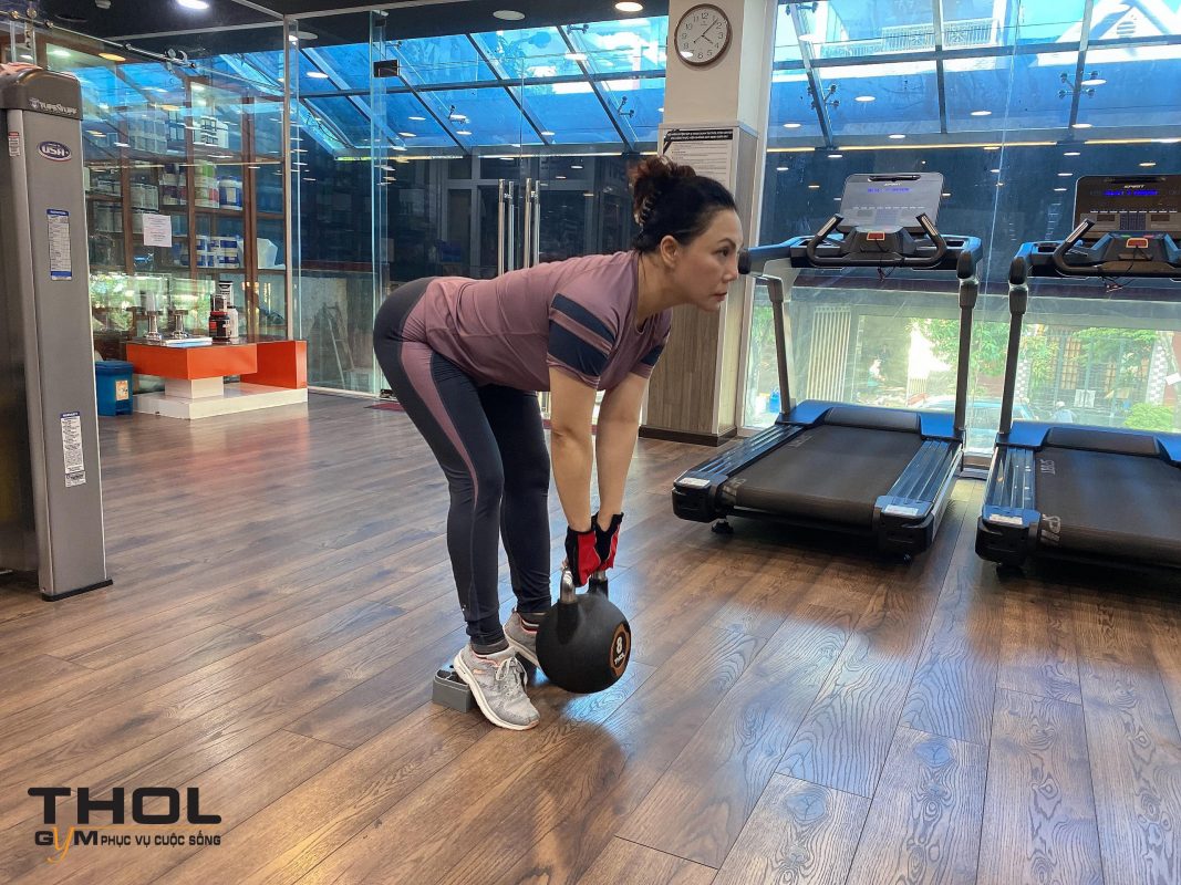 Nghệ sĩ ưu tú Cẩm Tiên cùng con gái lựa chọn gắn bó với Thol gym center