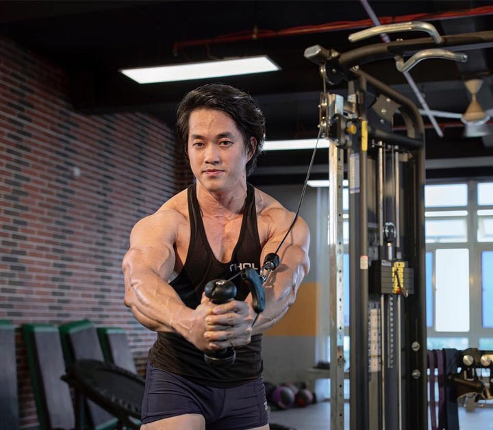 Duy nguyễn phá giá phòng gym